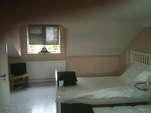 The Oystercatcher B&B 로스트레버